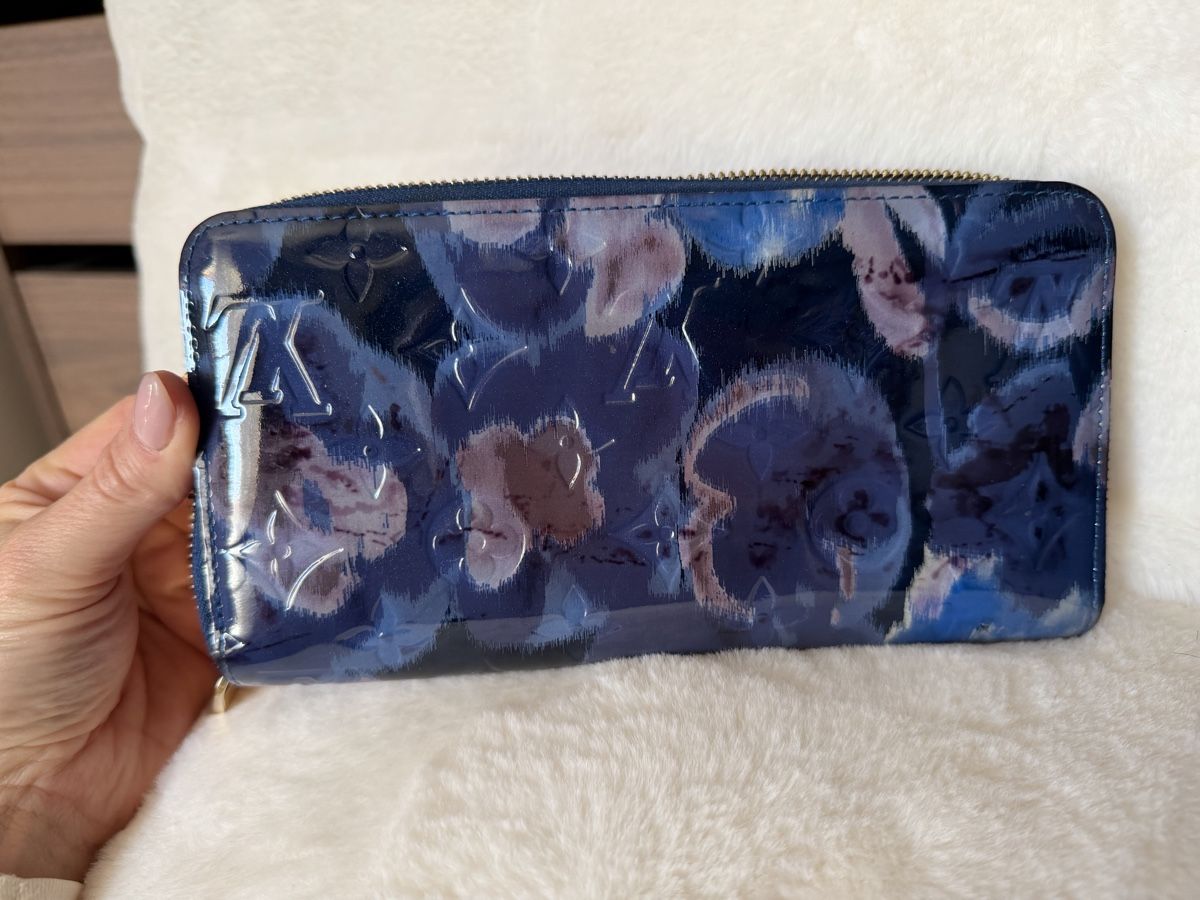 Louis Vuitton Portamonete: Portefeuille Louis Vuitton, collection limitée! – Usato da Aire-la-Ville venduto da Luxury_dressing