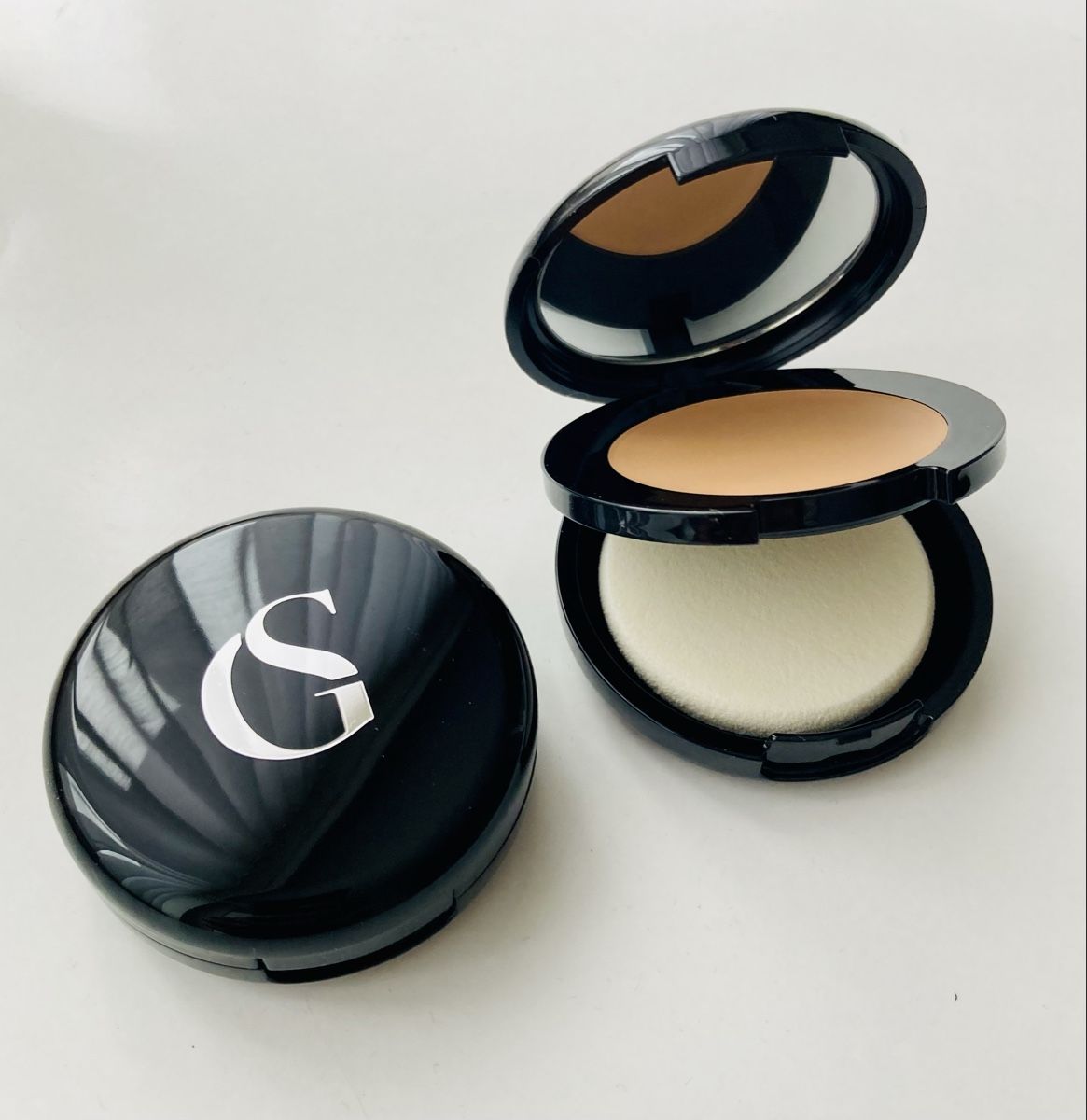 Make-up: 5x Bio Fond Make-Up /  Neu – Nuovo (secondo la descrizione) da Nidau venduto da alpa83