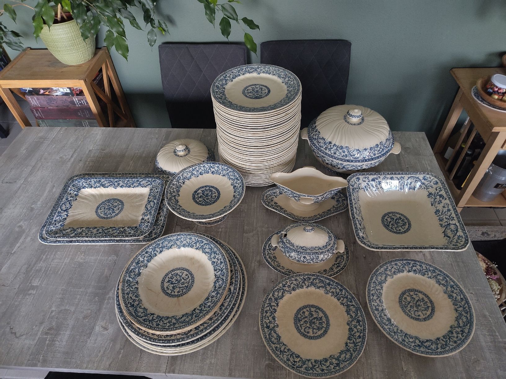 Set di piatti: Service de table Gien Rouen 37 - 60 pièces – Usato da Lausanne venduto da Natamiaouw 1