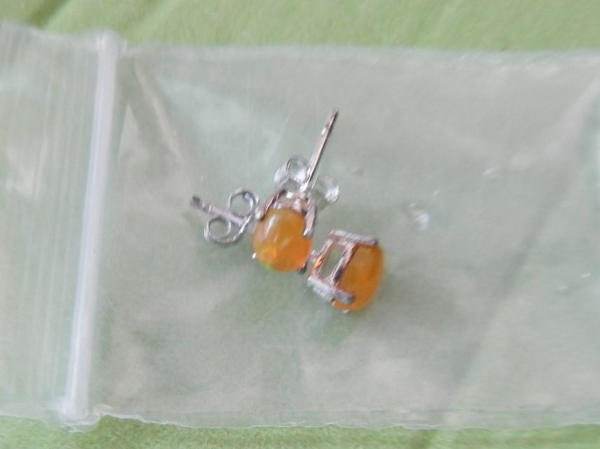 Orecchini pendenti & Orecchini a lobo: boucle oreille opal orange 5mm – Nuovo (secondo la descrizione) da Gals venduto da Vivelesencheres 2