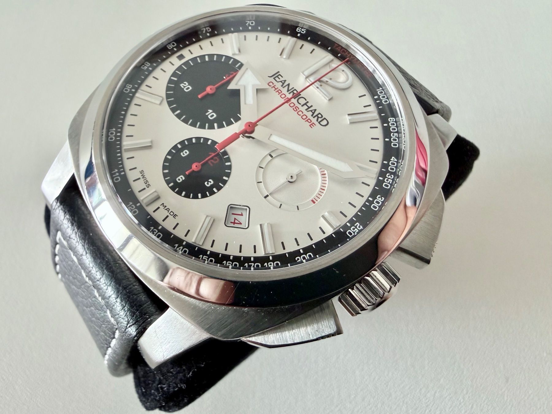 JeanRichard Orologi: DANIEL JEANRICHARD Rare Chronoscope "Panda", SRP Fr. 9300.- – Nuovo e nell'imballaggio originale da Le Mont-sur-Lausanne venduto da LycaGallery 1