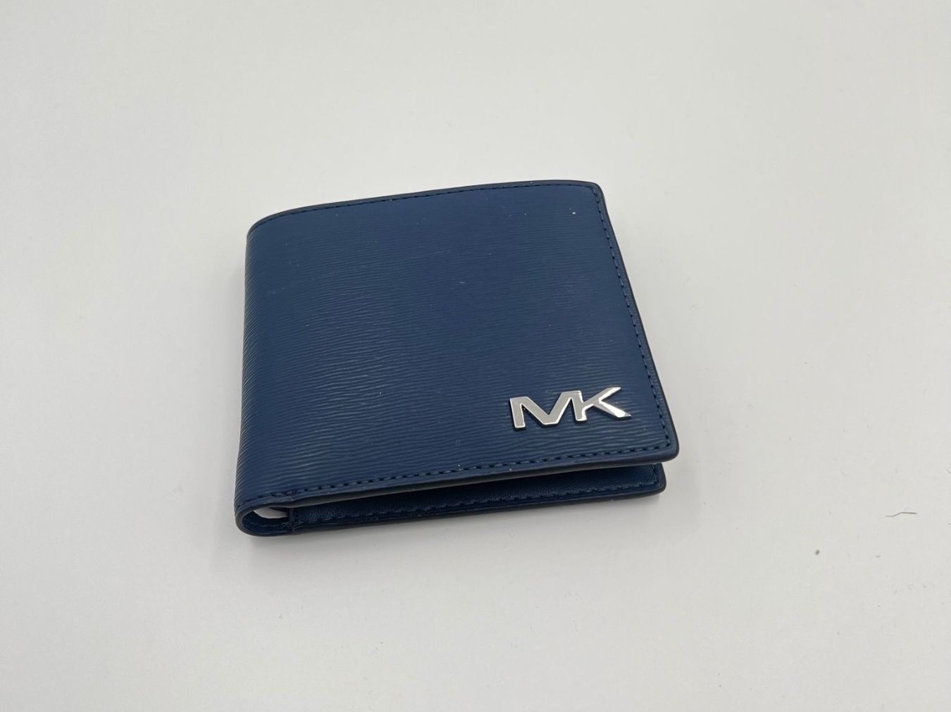 Michael Kors Portafogli: Michael Kors Portemonnaie navy – Nuovo e nell'imballaggio originale da Wiedlisbach venduto da Sistershop