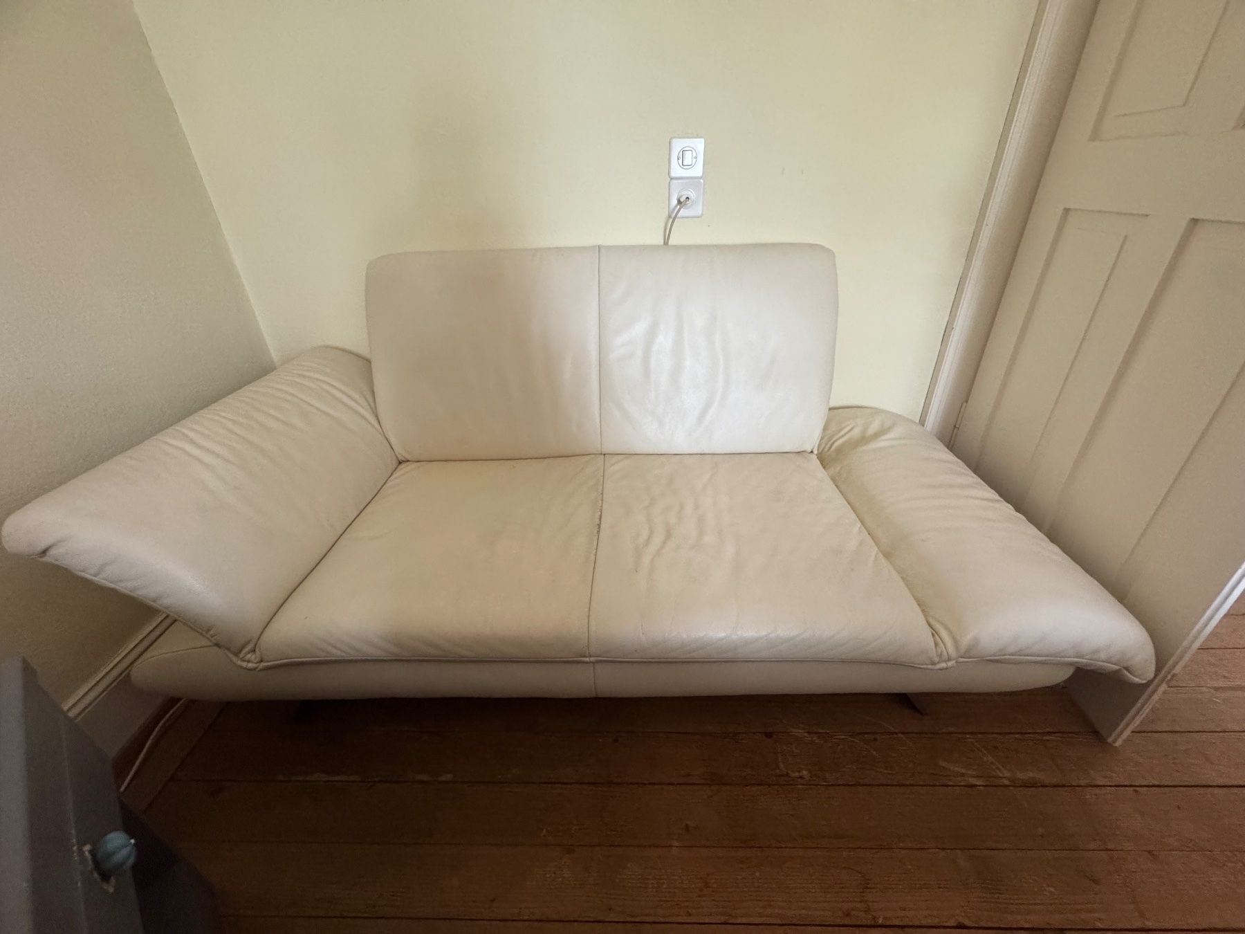 Sofas: Ledersofa creme 2-Plätzer Gebraucht – D'occasion à Solothurn par Schnyder6829 1