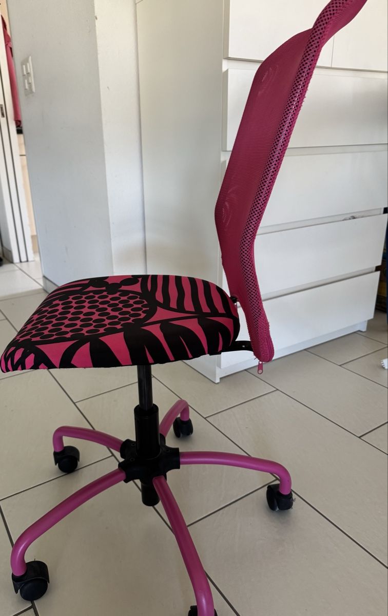 Ikea Sedie: Kinderbürostuhl IKEA – Usato da Mettmenstetten venduto da Idefix070 2
