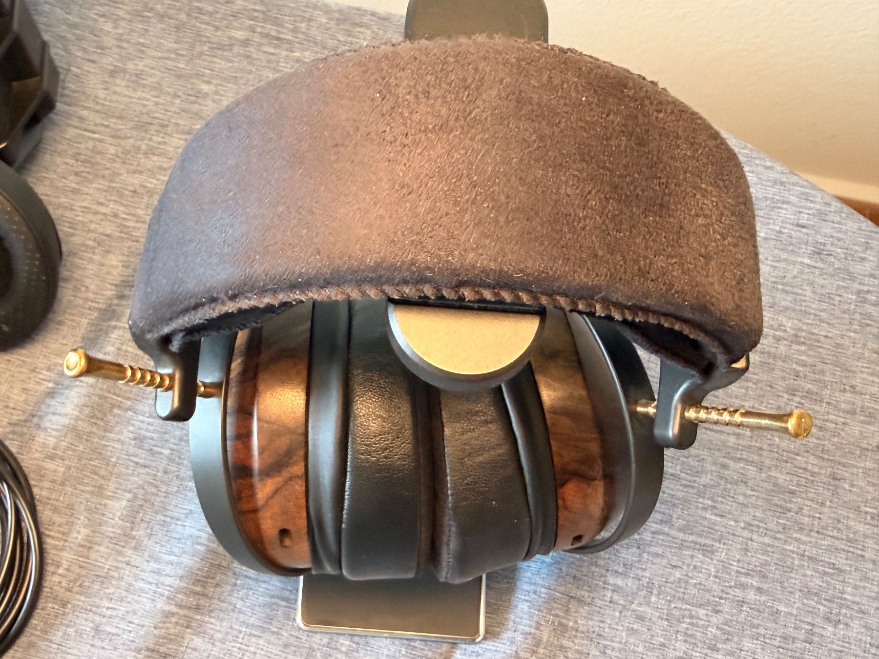 Kopfhörer: ZMF Atrium Closed - Magnesium Chassis - Olivewood Cups – Gebraucht aus Schaffhausen von BJM32 5