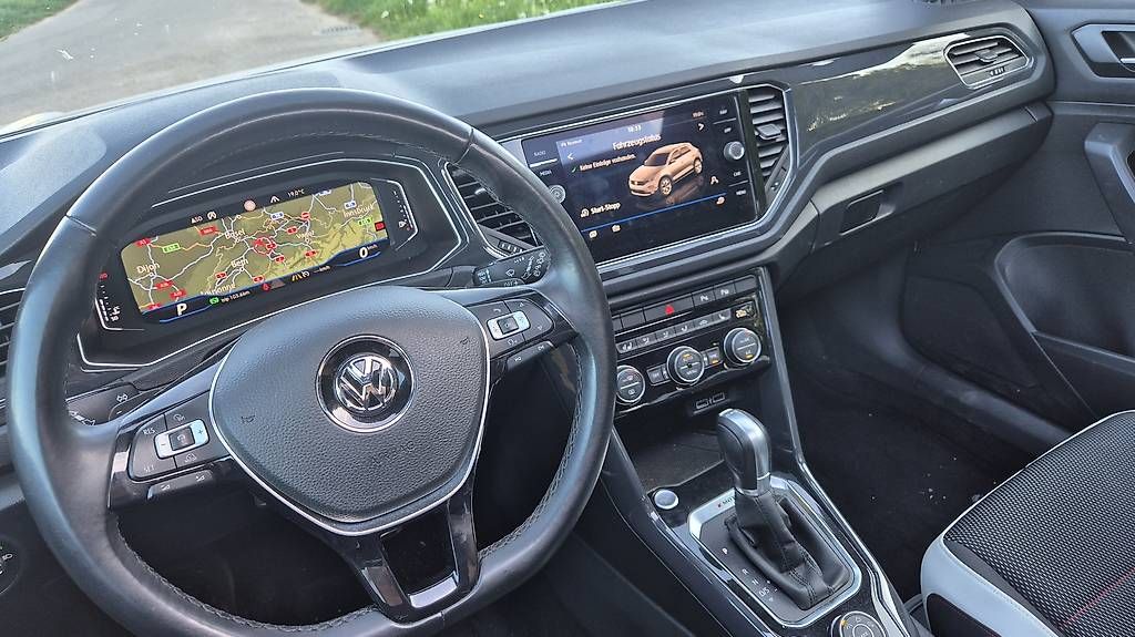 Automobili: VW T-Roc 2.0 TSI 4x4 Anhängerkupplung – Usato da Hochdorf venduto da bed_9rgy 2