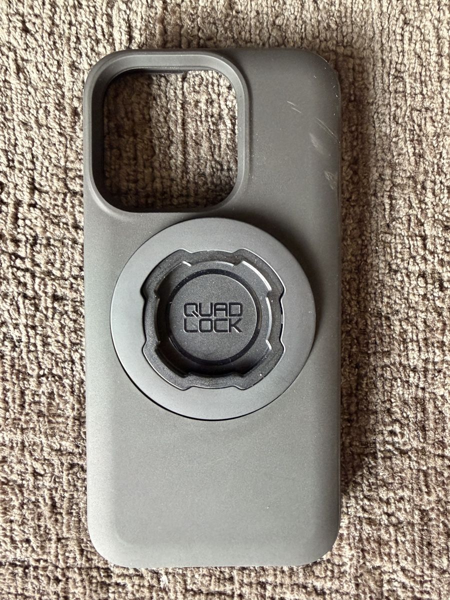 Quad Lock Coques & Protection écran: Quadlock Iphone 15 pro – D'occasion à Bottighofen par rutschoen 1