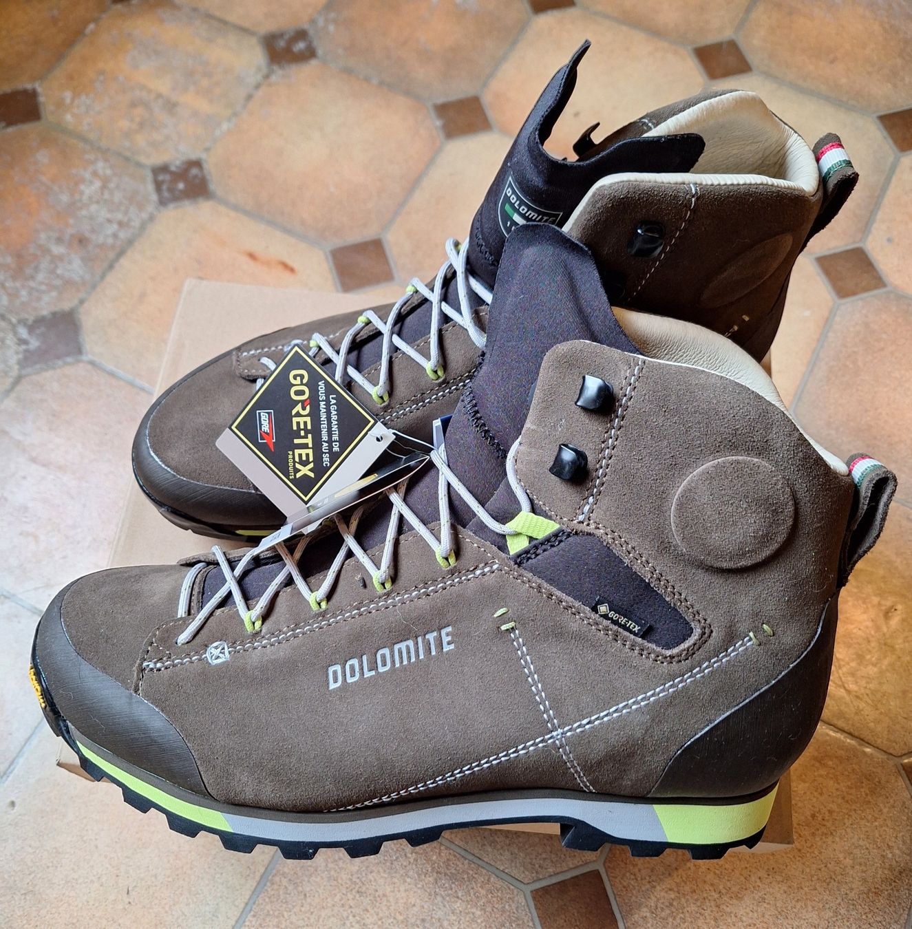 Dolomite Scarpe da uomo: Dolomite – Nuovo e nell'imballaggio originale da Basel venduto da OnutWOODLAND 4