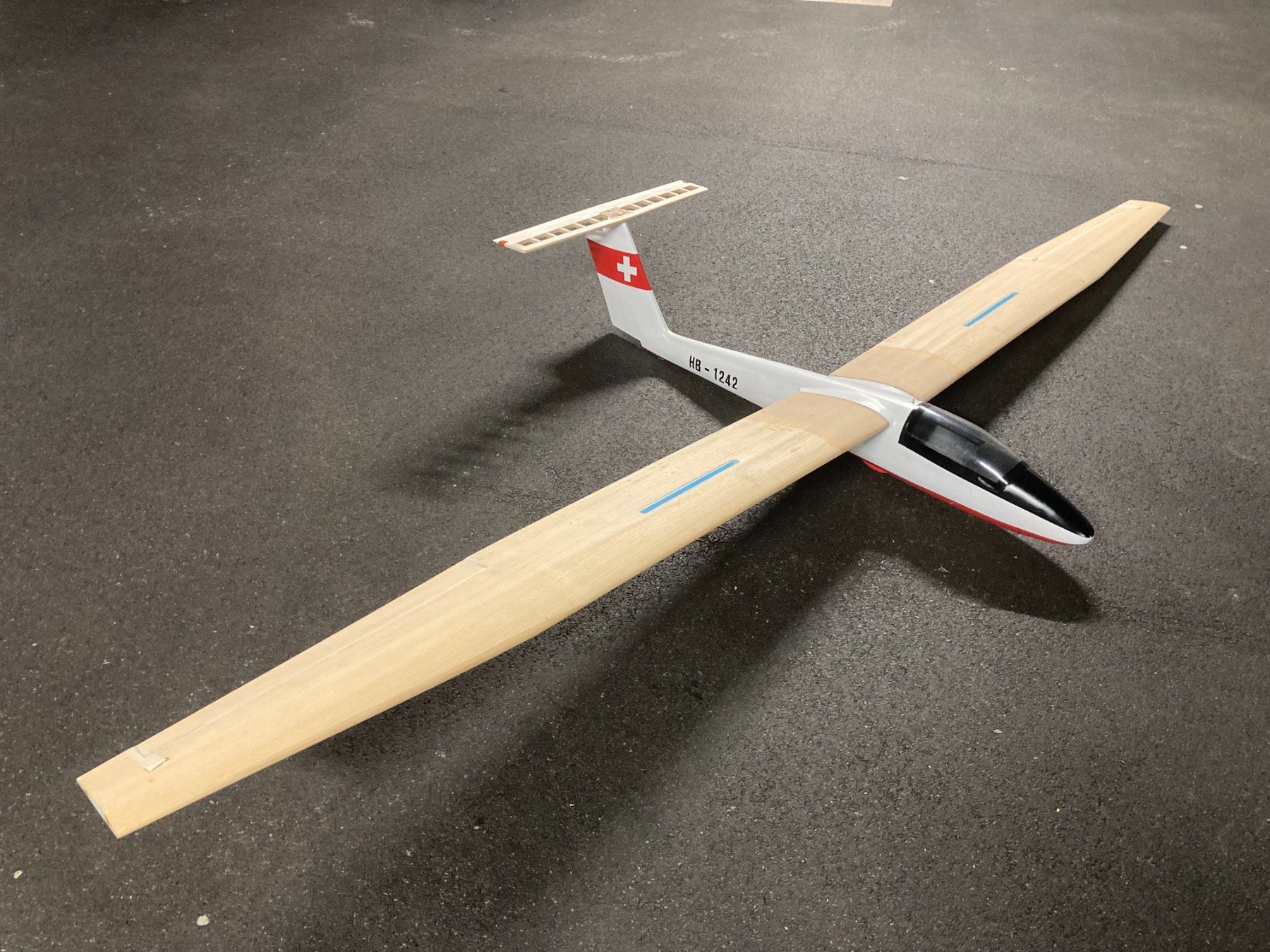 Modellismo RC: Pilatus   B - 4 – Nuovo (secondo la descrizione) da Worblaufen venduto da Holzwurm48 4