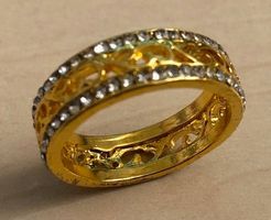 Filigraner Modeschmuck-Ring mit Schmucksteinchen, Gr. 9, NEU