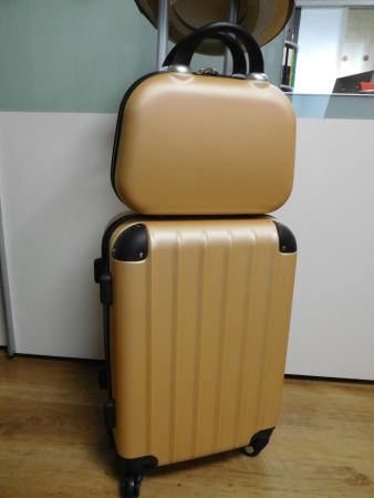 Tolles Kofferset Boardcase + Beautycase + GRATIS Hut
