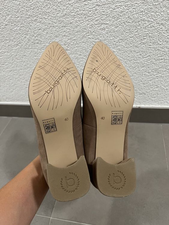 Bugatti Chaussures femmes: Block heel suede pumps – Neuf (Voir description) à Prangins par ale_f88f 1