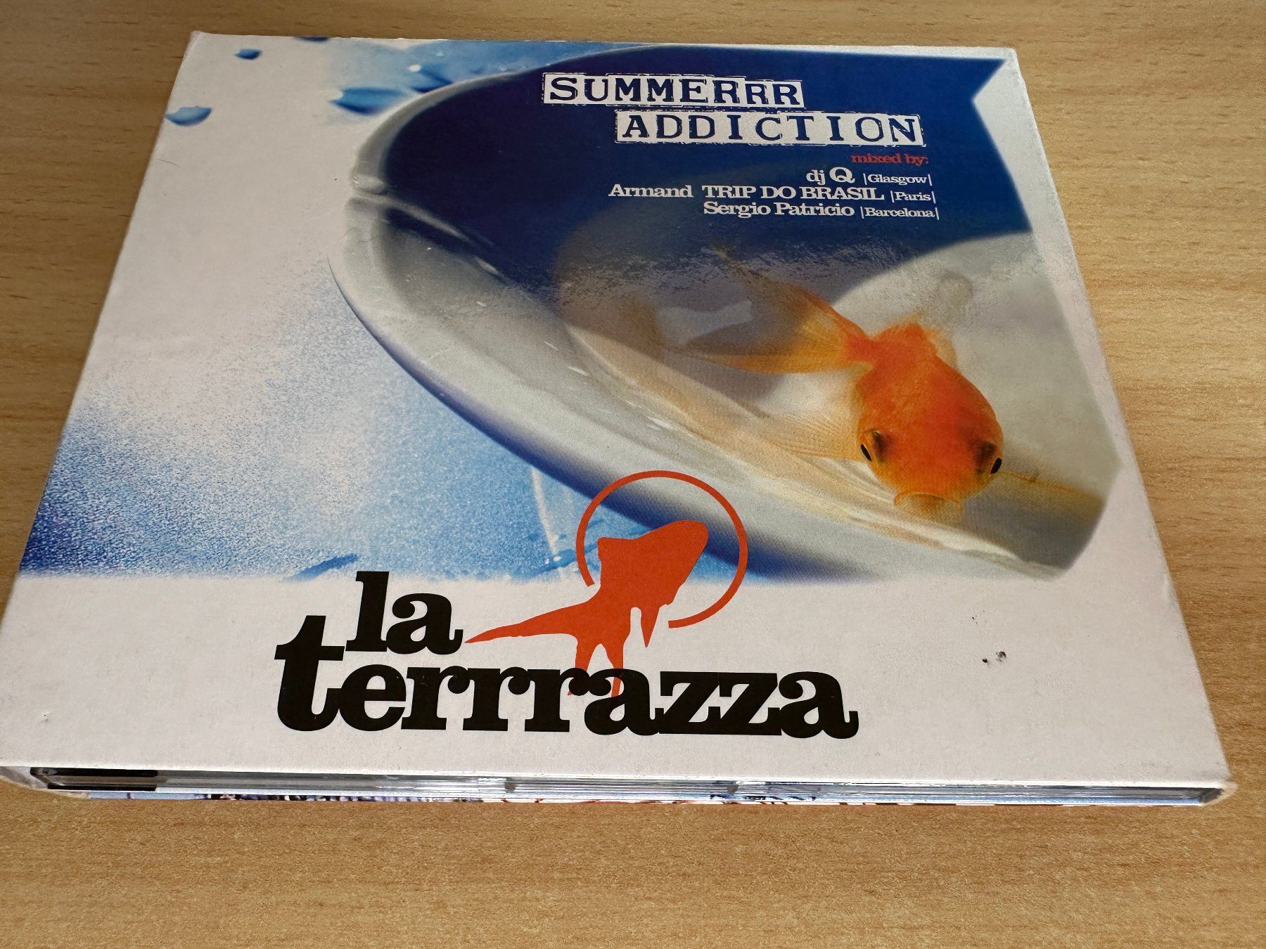 CD: Various – La Terrrazza - Summerrr Addiction - 3 CD – Usato da Rikon im Tösstal venduto da Alpenmutz