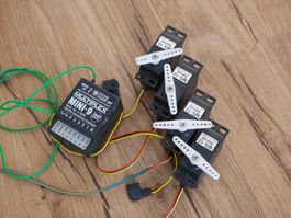 Multiplex Empfänger MINI-9 mit 4 Servos