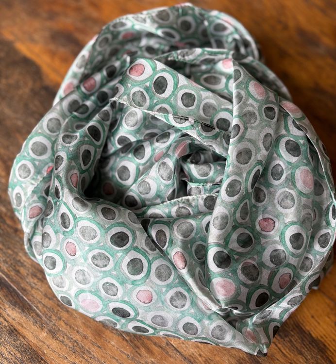 Foulards en soie pour femmes, fabriqués en France – Philéone