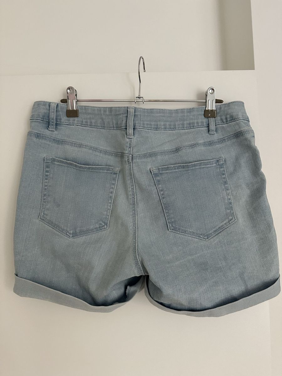 Pantaloni: Short en jean – Nuovo (secondo la descrizione) da Lausanne venduto da sou_w9bl 1