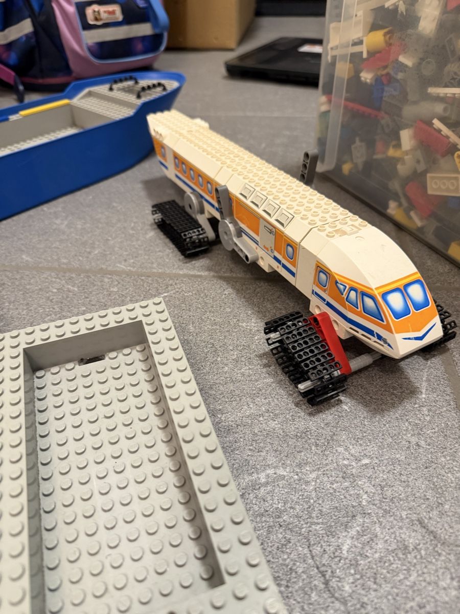 Lego Kit di costruzioni: Lego Konvolut: Technic, City, Einzelteile – Usato da Muri AG venduto da cag733 7