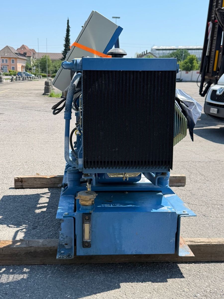 Pompe & Parti di ricambio: Diesel Motor Wasserpumpe – Usato da lyssach venduto da brax2019 3