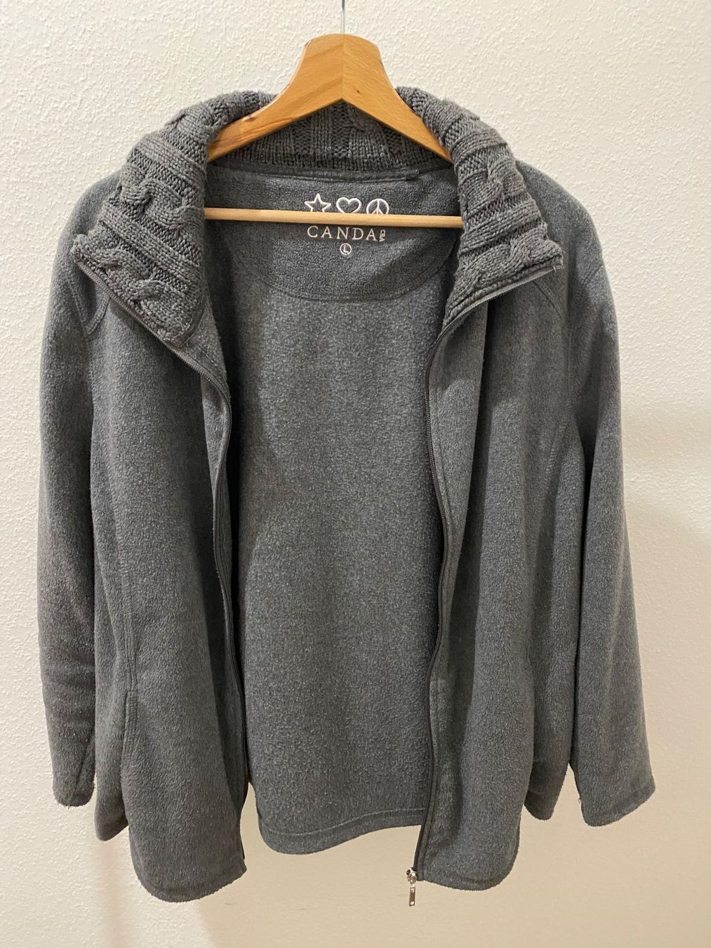 C&A Giacche: C&A Canda Strickjacke Trainingsjacke grau Gr. L – Usato da Pratteln venduto da a23_j2gs 1