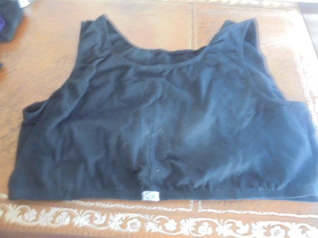 Altra biancheria intima: Bustier schwarz Gr. 56/58 Baumwolle – Usato da Hinwil venduto da Glasperlen 1