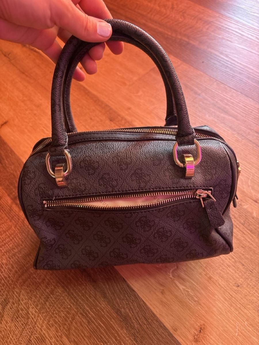 Guess Borse da donna: Guess Tasche Vintage Y2K – Usato da Bern venduto da LoveVintageY2K 1