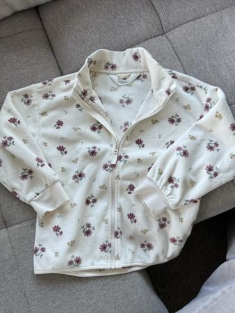 H&M Fleecejacke Gr. 110-116 mit Blumenmuster