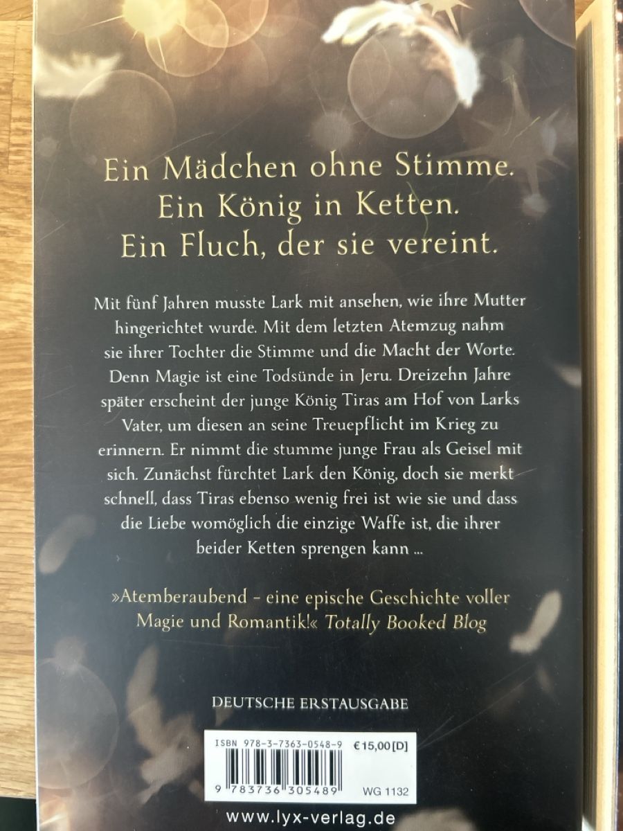 Bücher: Bird & Sword und Queen & Blood – Gebraucht aus Gelterkinden von ano_9tlr 2