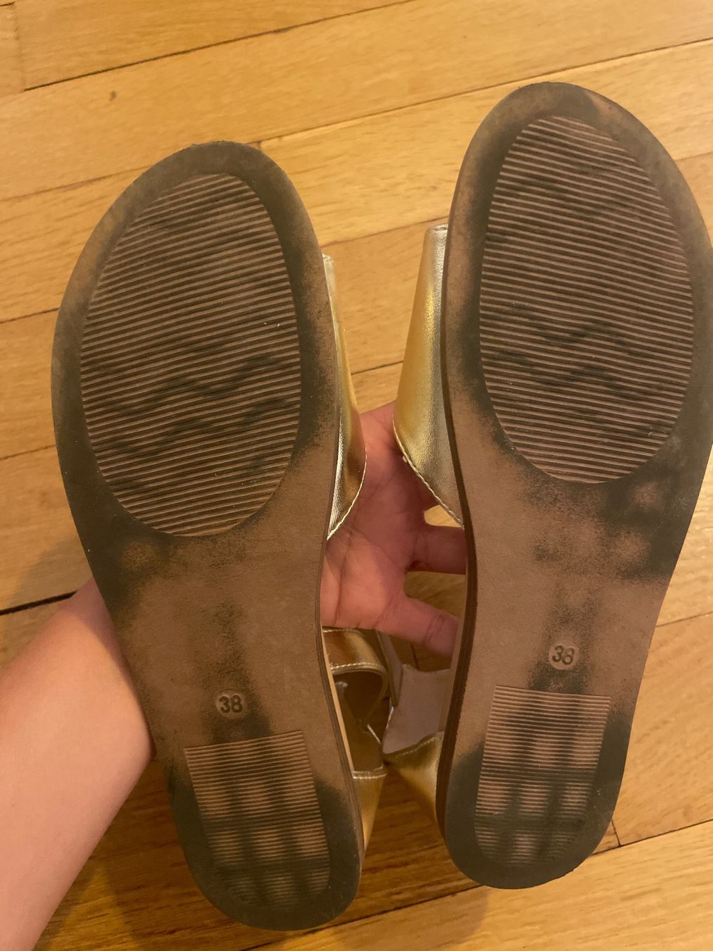 Anna Field Damenschuhe: Sommer-Sandalen, goldig, Grösse 38 – Gebraucht aus Zollikofen von LeaMilena 2