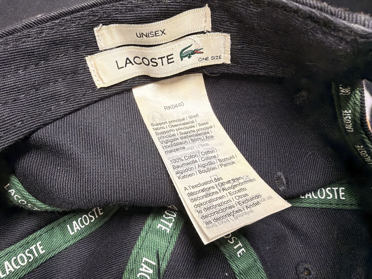 Lacoste Sonstige Kleidung & Accessoires: Lacoste Cape benutzt – Gebraucht aus Visp von locosshop 3