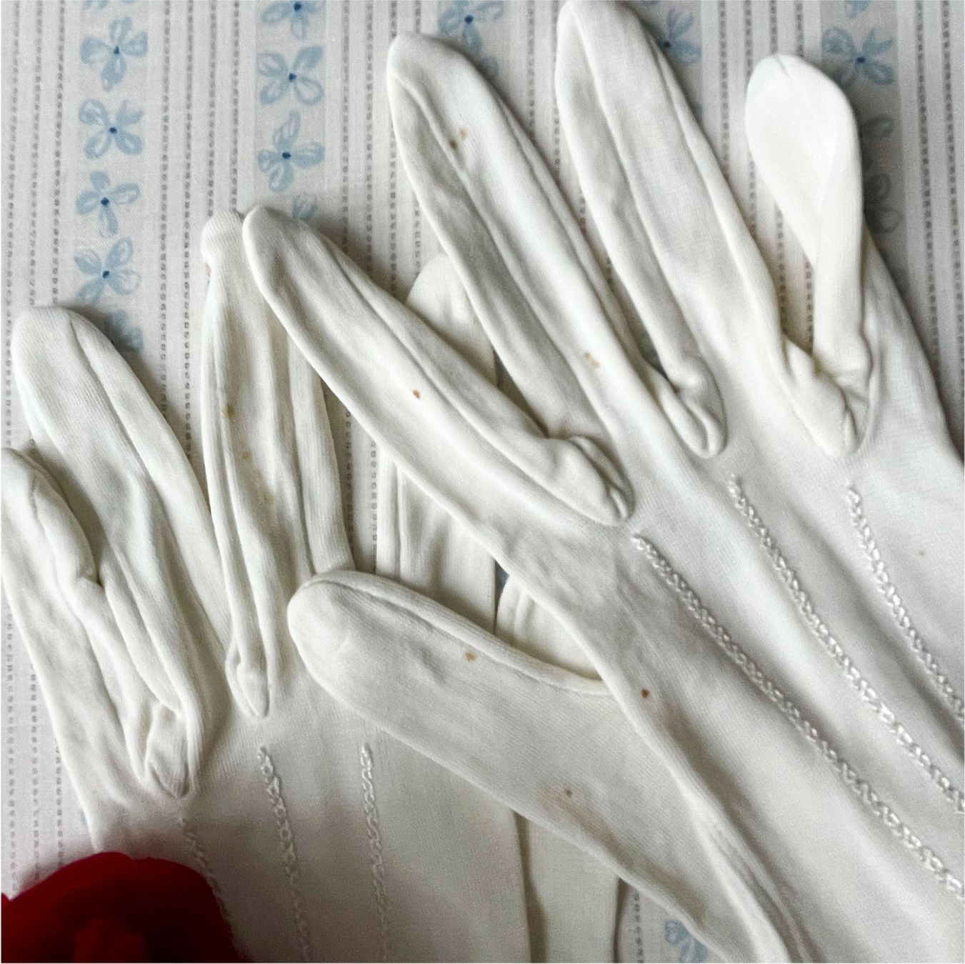 Gants & mitaines : Handschuhe antik Seide offwhite ecru ca. 1920s – D'occasion à Brüttisellen par Buxus 3
