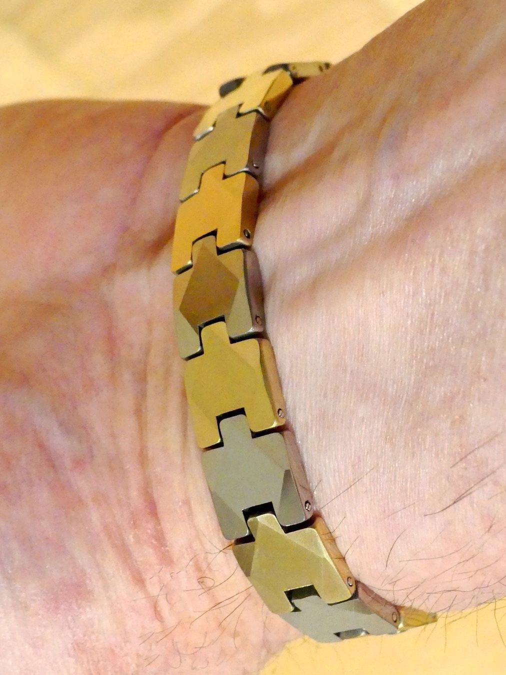 Armbänder & -reifen: Armband aus Edelstahl und Titanium – Neu und originalverpackt aus Matten b. Interlaken von kero71 3