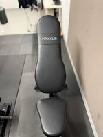 Schrägbank mit Beintrainer