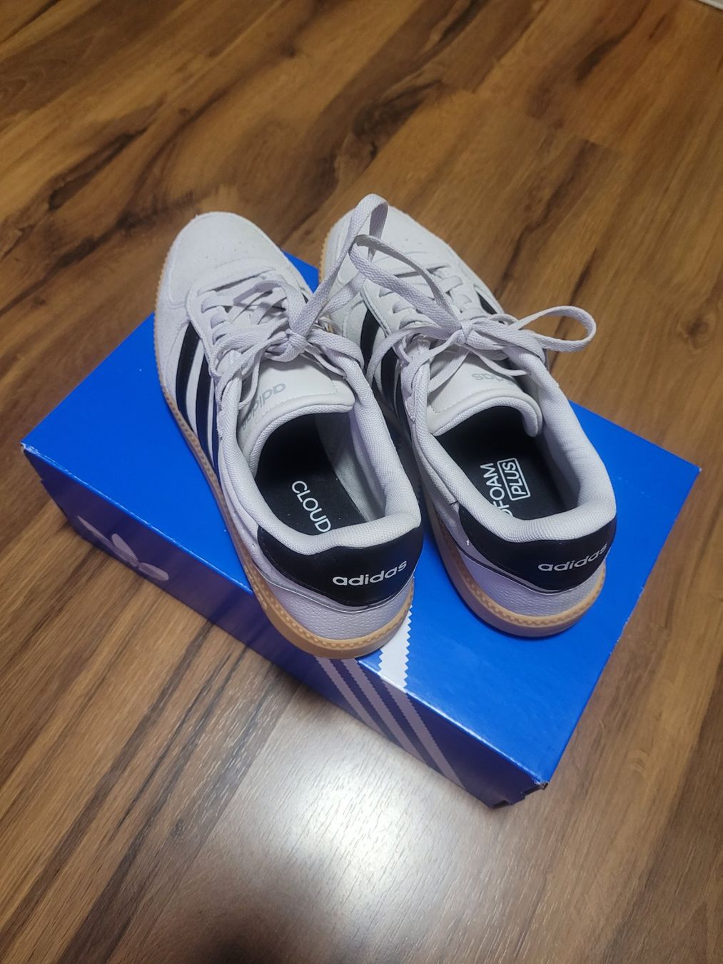 Adidas Chaussures femmes: Adidas Sneaker Gr.8 – D'occasion à Sevelen par ste_ph9z 2