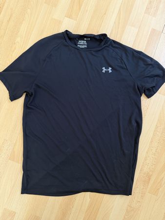 Men’s Under Armour T-Shirt Tech black size m