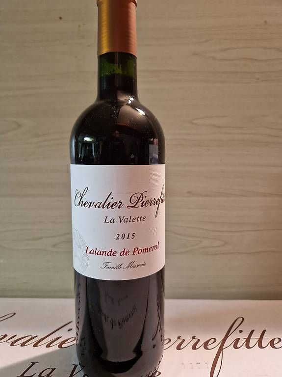 Vino: 6 bouteille Chevalier Pierrefitte la valette 2015  pomerol – Usato da Allschwil venduto da VIN-TERROIRSDEFRANCE
