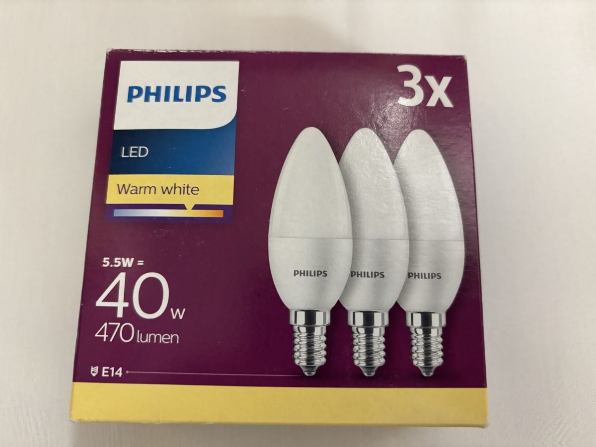 Philips Lampade: 3x Philips LED Kerzenlampe E14 Warm White 5.5W – Nuovo (secondo la descrizione) da Küttigen venduto da cedione 1