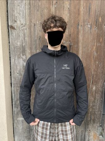 Arc'teryx Squamish Hoodie, Grösse M-L, Schwarz - Top Zustand