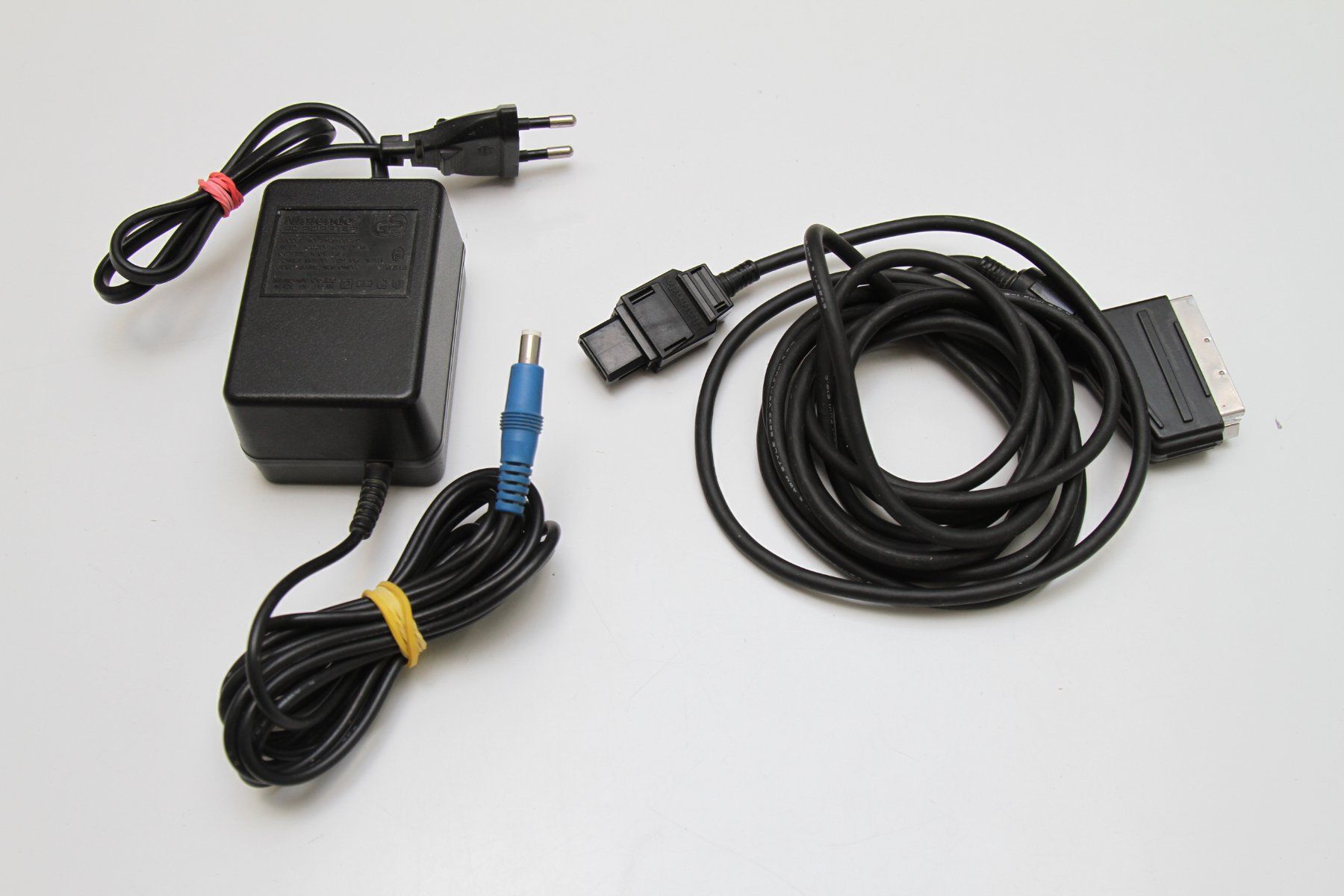 Nintendo Konsolen: Nintendo NES mit Spielen – Gebraucht aus Basel von camelot99 5