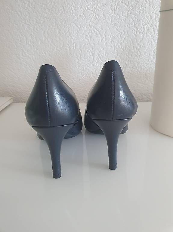 Unisa Scarpe da donna: Escarpins/ Chaussures Unisa pointure 37.5 – Nuovo (secondo la descrizione) da Thônex venduto da viclau 2