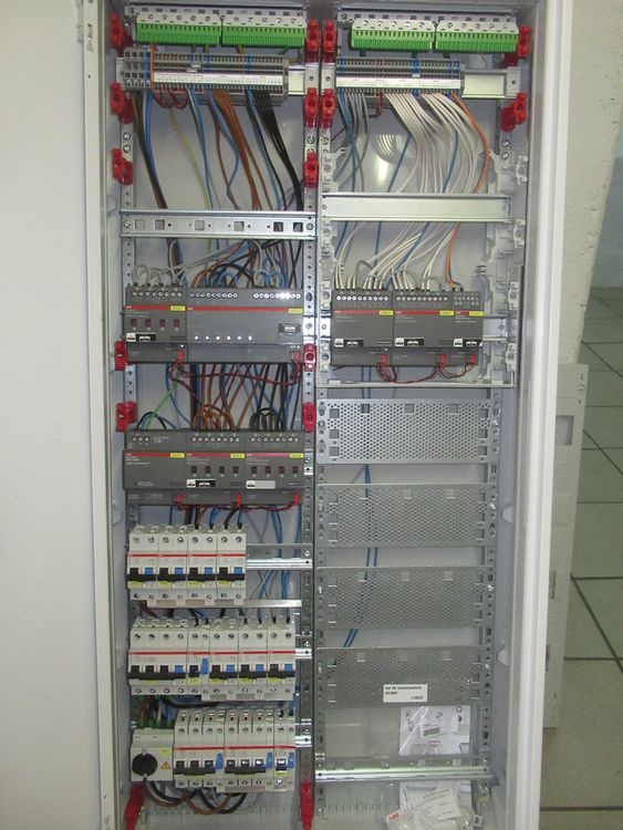Elektroverteiler mit div LS Gruppen mit freehome Kaufen auf Ricardo