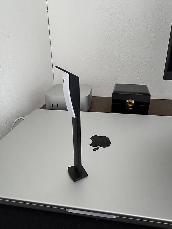 Tesla Caricabatterie: Tesla Charger Plastic Stand – Nuovo (secondo la descrizione) da Schübelbach venduto da Rahnmont 4