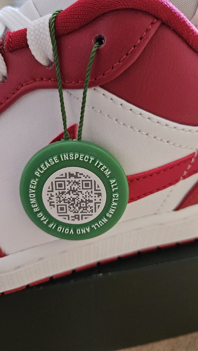 Jordan Herrenschuhe: Air Jordan 1Low – Neu und originalverpackt aus Bülach von Qli_s9fg 5