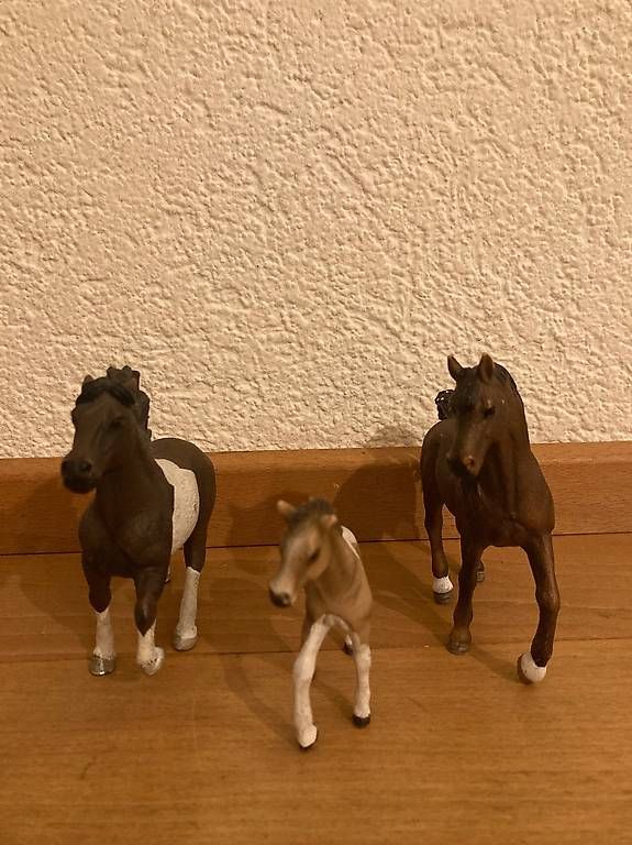 Giocattoli: Schleich Pferde mit Fohlen – Usato da Zürich venduto da S0D4ZH