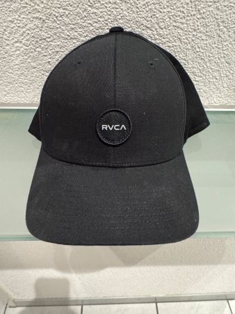 RVCA - Neu nie getragen, war ein Geschenk. Flexfit.