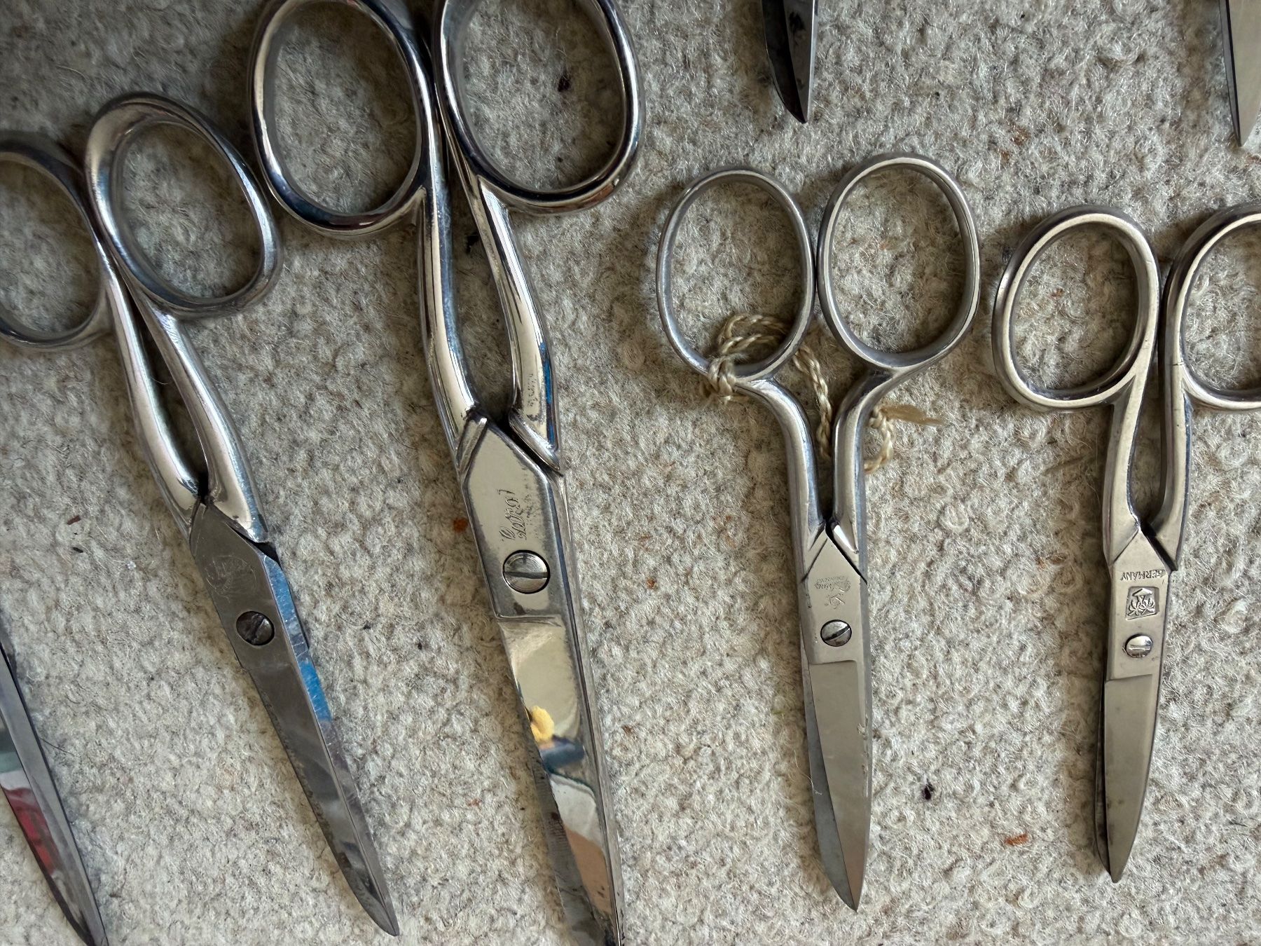 Tous les outils: 11 alte Scheren , Metall – D'occasion à Jona par Jancy60 2