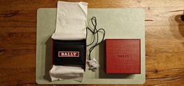 Bally Portemonnaie mit Umhängeband neu in Box