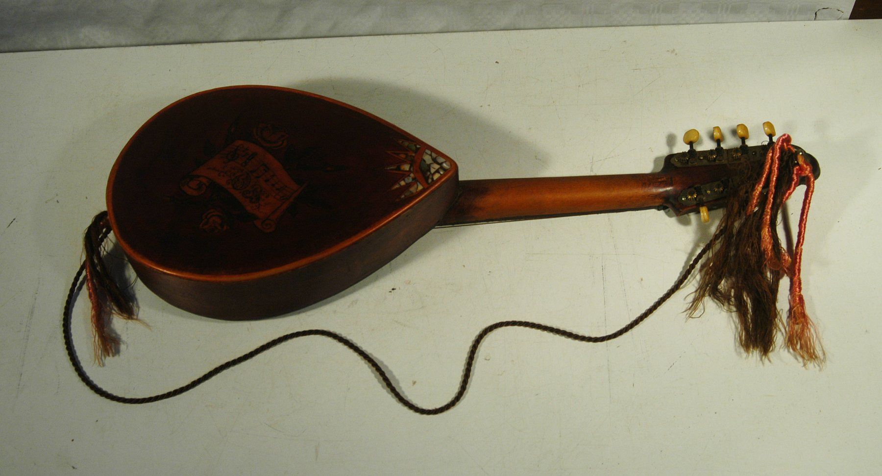 Strumenti musicali: Antike Mandoline reich verziert – Usato da Herisau venduto da Wisen 4