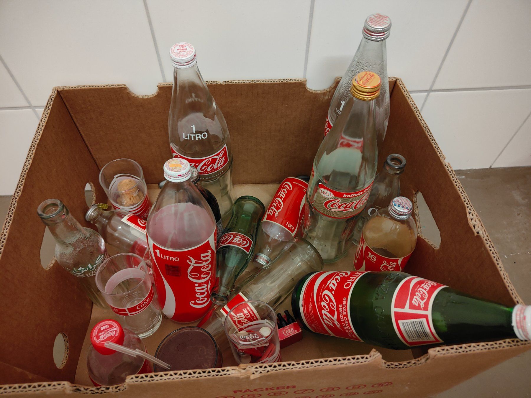 Apparecchiature e tecnologia a gas: Coca-Cola Glasflaschen Sammlung – Usato da Olten venduto da Mezopotamya