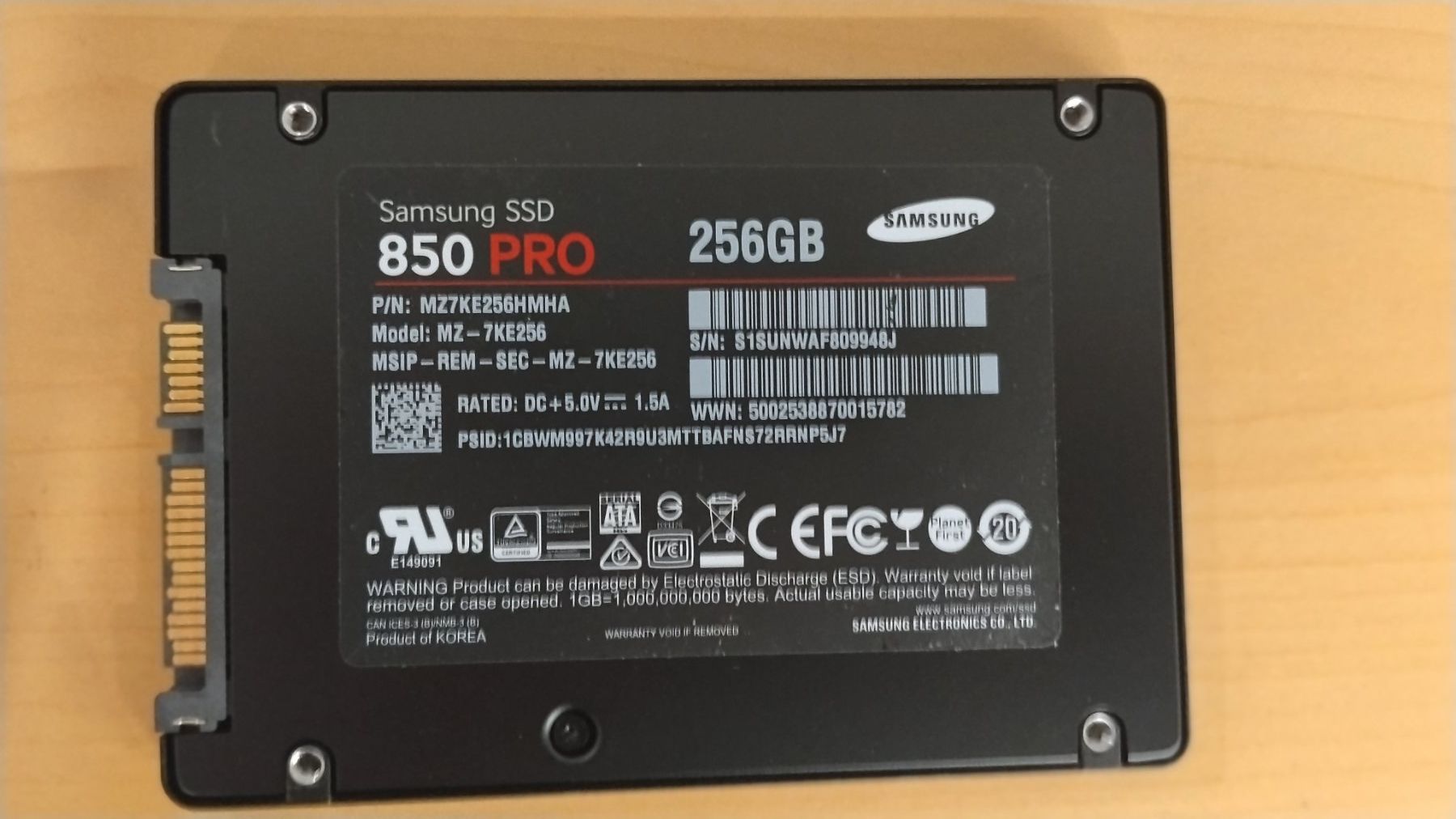 Samsung Dischi rigidi: Samsung SSD 850 PRO 256GB – Usato da Wallisellen venduto da mic_gg2g 1