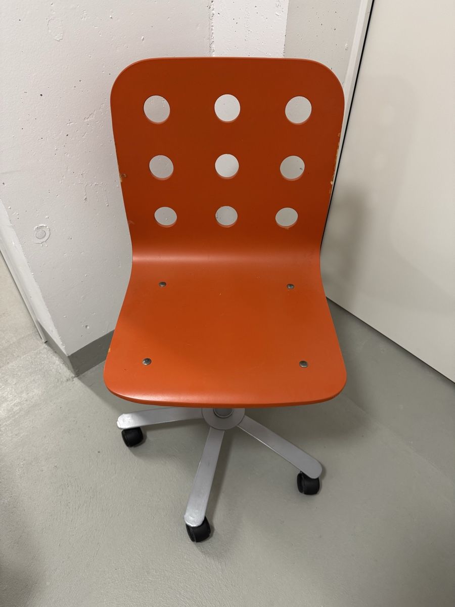 Ikea Sedie: Bürostuhl / Drehstuhl orange – Usato da Dottikon venduto da Angii.Smile